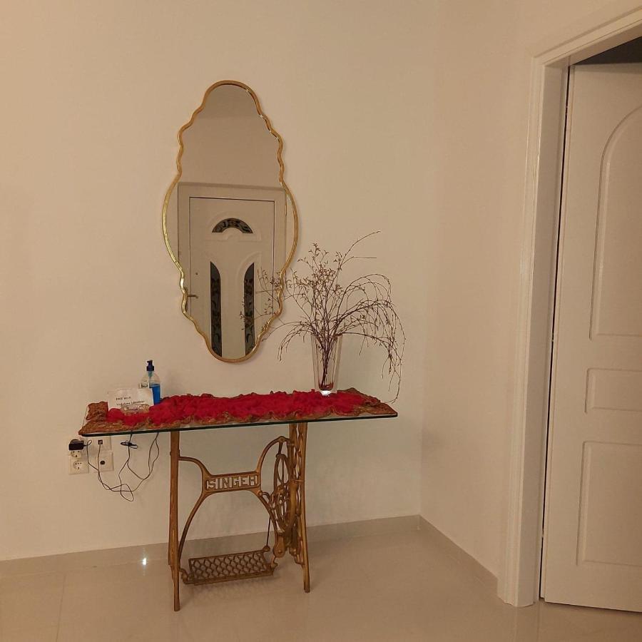 Nn & Near Athens Airport Villa *