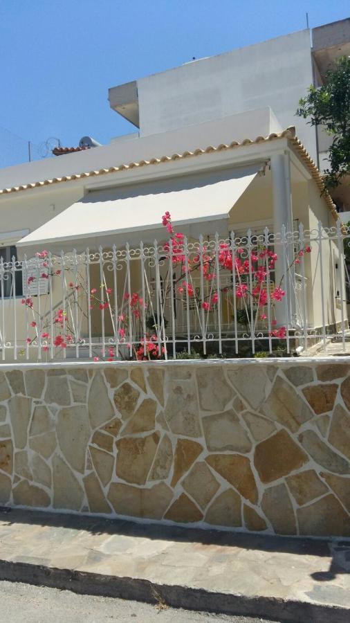 Nn & Near Athens Airport * Spata (East Attica)