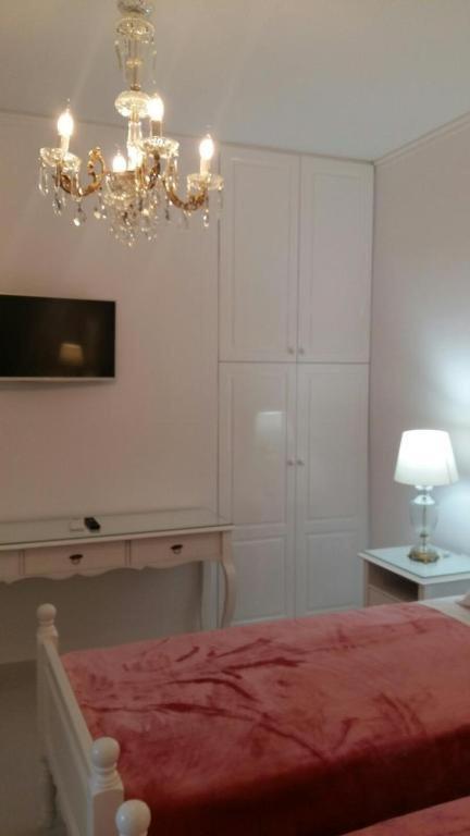 Nn & Near Athens Airport Villa *